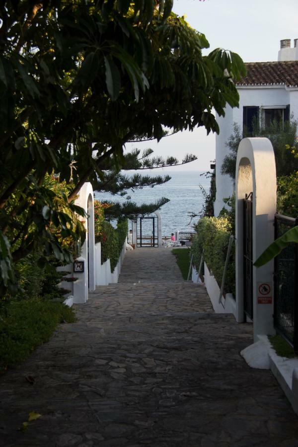 Apartment By The Beach Sitio de Calahonda Exterior photo